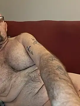 Snapshot of ldhurstII chatting on March 1, 5:18 am ldhurstII online show from March 1, 5:18 am