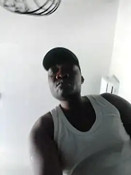 Snapshot of dickman66XX chatting on February 5, 7:37 am dickman66XX online show from February 5, 7:37 am