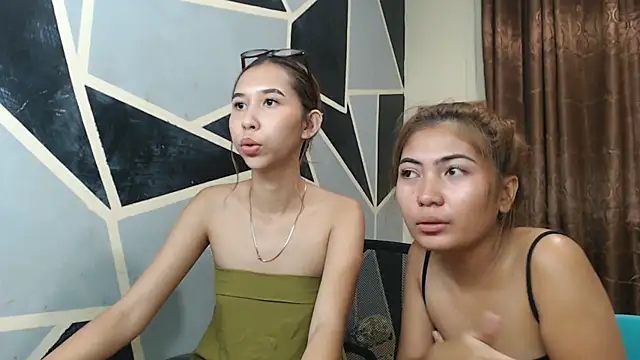 Snapshot of Charming_lexi chatting on May 21, 11:29 am Charming lexi online show from May 21, 11:29 am