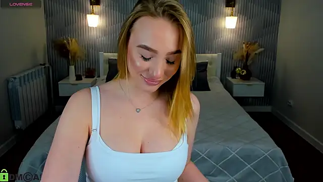 Snapshot of DaraLex_ chatting on March 2, 10:33 am DaraLex online show from March 2, 10:33 am