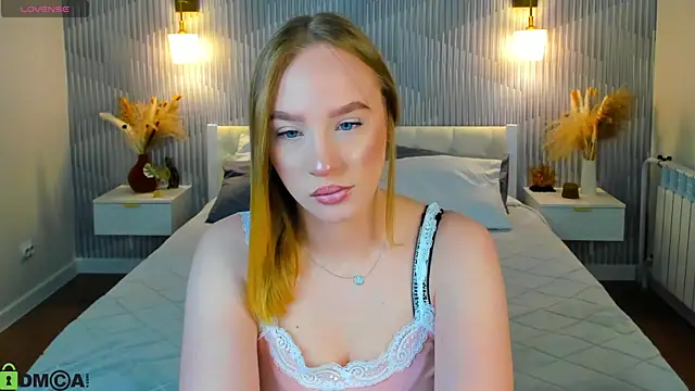 Snapshot of DaraLex_ chatting on February 24, 9:10 am DaraLex online show from February 24, 9:10 am