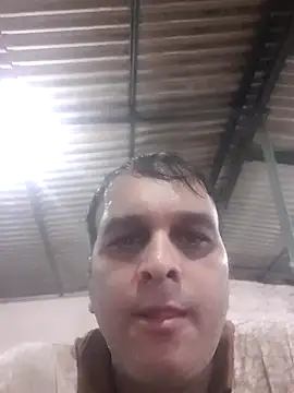 Snapshot of indiandesivillegeboy chatting on June 3, 5:06 pm indiandesivillegeboy online show from June 3, 5:06 pm