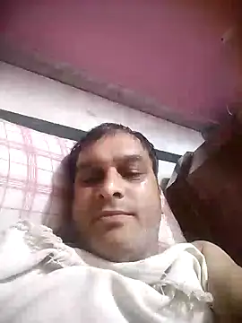 Snapshot of indiandesivillegeboy chatting on July 13, 4:17 pm indiandesivillegeboy online show from July 13, 4:17 pm