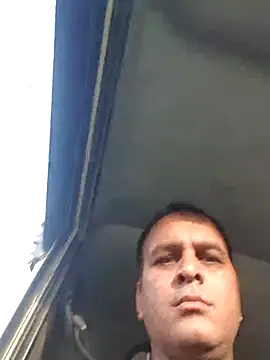 Snapshot of indiandesivillegeboy chatting on June 27, 12:22 pm indiandesivillegeboy online show from June 27, 12:22 pm