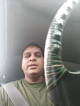 Snapshot of indiandesivillegeboy chatting on July 8, 2:57 am indiandesivillegeboy online show from July 8, 2:57 am
