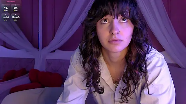 AngelaCox online show from April 14, 6:40 am