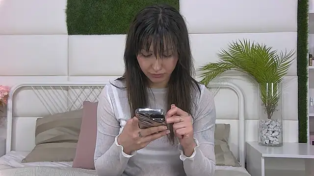 AngelaCox online show from March 25, 6:24 am