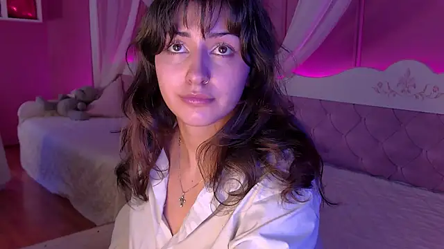 AngelaCox online show from March 31, 6:15 am