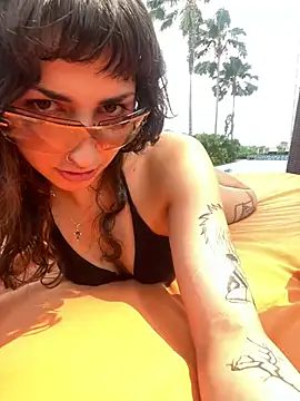 Snapshot of AngelaCox chatting on July 17, 5:48 am AngelaCox online show from July 17, 5:48 am