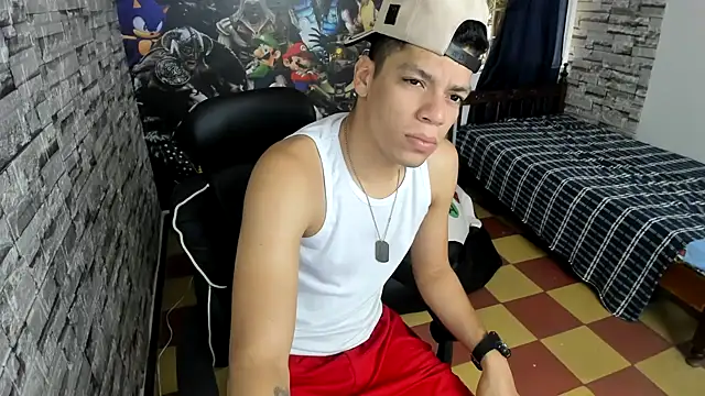 Andres sant  online show from February 6, 9:55 pm