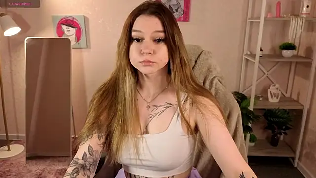 Snapshot of Amy_Davisss chatting on February 27, 1:06 am Amy Davisss online show from February 27, 1:06 am