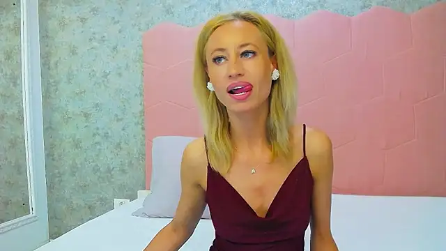 DeliaMArlow online show from May 13, 7:37 am