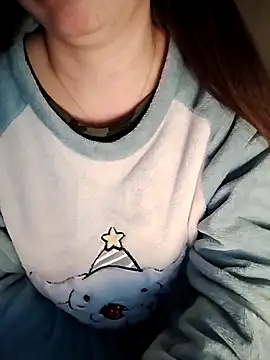 LiilyZi online show from February 9, 3:43 pm