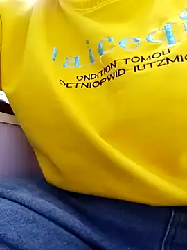 LiilyZi online show from March 21, 3:41 am