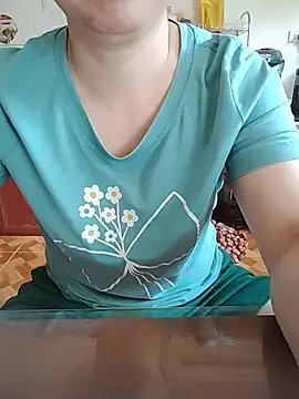 LiilyZi online show from May 29, 3:12 am