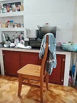 LiilyZi online show from February 6, 1:34 am