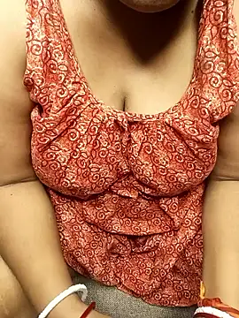 Snapshot of R_Queen chatting on April 21, 2:01 pm R Queen online show from April 21, 2:01 pm