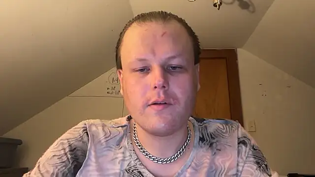 Snapshot of RaeganV chatting on February 21, 10:28 am RaeganV online show from February 21, 10:28 am