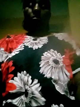 Snapshot of Sbusie44 chatting on February 11, 10:42 pm Sbusie44 online show from February 11, 10:42 pm