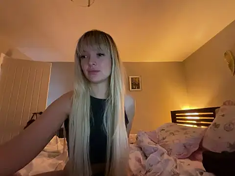 HONEY-XOX online show from February 5, 10:11 am