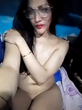 Snapshot of GeorginaLove09 chatting on February 25, 2:01 am GeorginaLove09 online show from February 25, 2:01 am