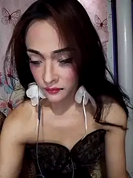 Snapshot of GeorginaLove09 chatting on June 24, 4:05 pm GeorginaLove09 online show from June 24, 4:05 pm