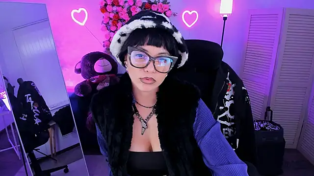 NeoGeisha online show from April 20, 1:13 pm