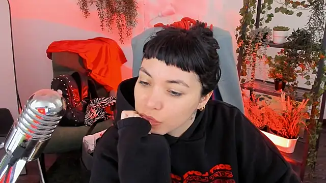 NeoGeisha online show from May 12, 1:06 pm