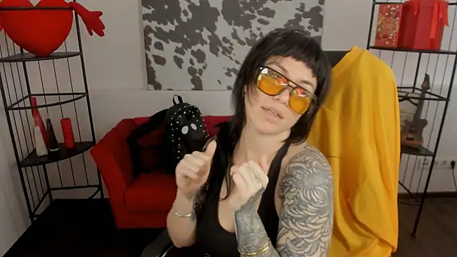 NeoGeisha online show from May 26, 10:02 am