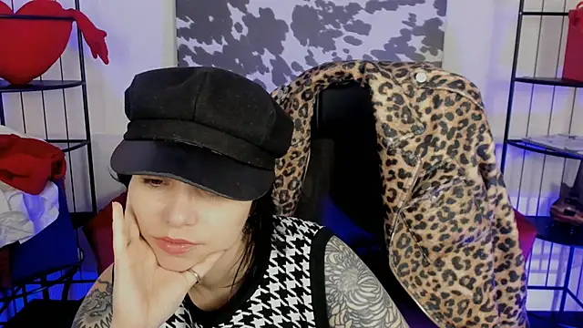 Snapshot of NeoGeisha chatting on June 4, 7:02 am NeoGeisha online show from June 4, 7:02 am