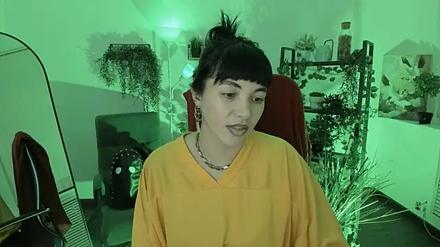 NeoGeisha online show from April 21, 4:13 pm
