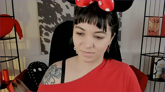 Snapshot of NeoGeisha chatting on February 13, 10:26 am NeoGeisha online show from February 13, 10:26 am