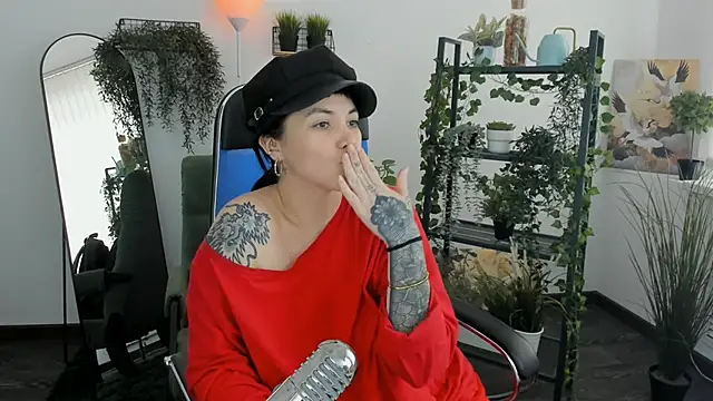 NeoGeisha online show from May 8, 1:15 pm
