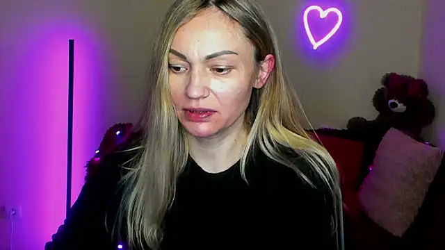 BlondMikey22 online show from April 7, 5:48 pm