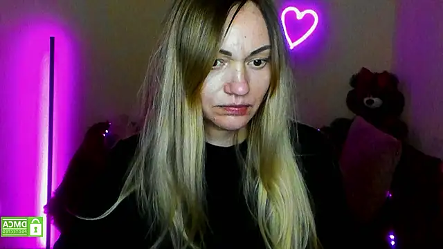 Snapshot of BlondMikey22 chatting on February 8, 6:16 pm BlondMikey22 online show from February 8, 6:16 pm