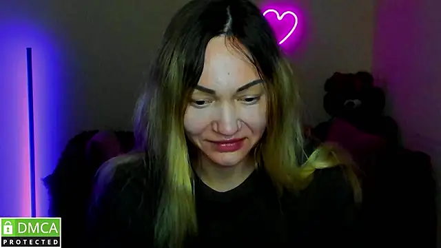 Snapshot of BlondMikey22 chatting on February 25, 6:24 am BlondMikey22 online show from February 25, 6:24 am