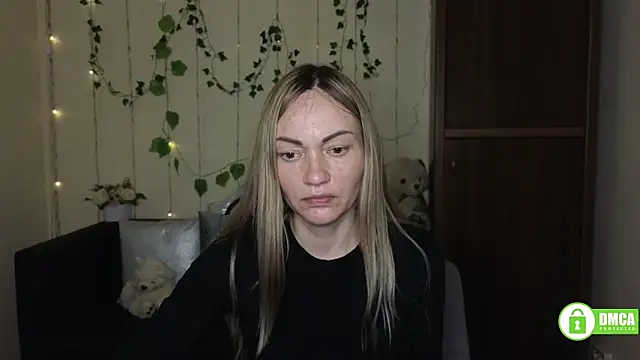 Snapshot of BlondMikey22 chatting on May 8, 11:25 am BlondMikey22 online show from May 8, 11:25 am