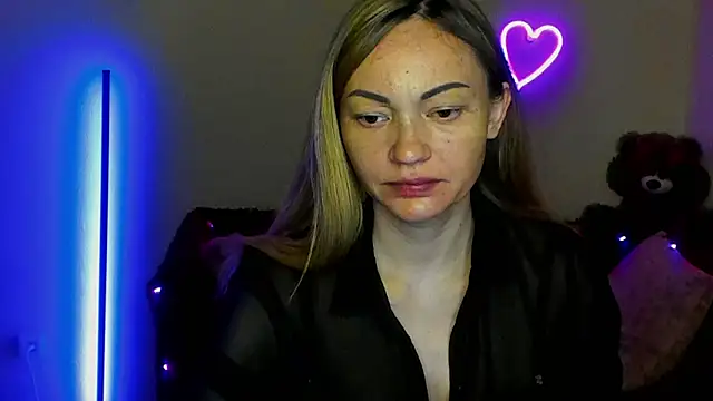Snapshot of BlondMikey22 chatting on June 4, 11:26 am BlondMikey22 online show from June 4, 11:26 am
