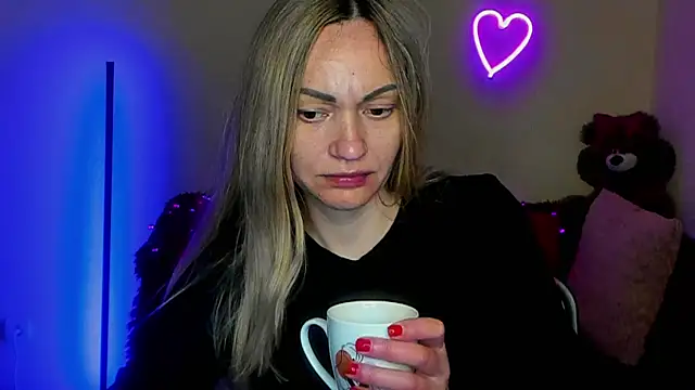 BlondMikey22 online show from April 9, 5:30 pm