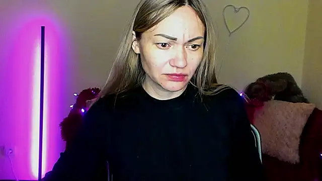 Snapshot of BlondMikey22 chatting on April 23, 5:25 pm BlondMikey22 online show from April 23, 5:25 pm
