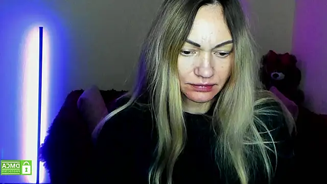 Snapshot of BlondMikey22 chatting on February 11, 6:24 am BlondMikey22 online show from February 11, 6:24 am