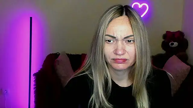 BlondMikey22 online show from April 8, 5:25 pm