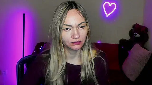 BlondMikey22 online show from April 5, 5:30 pm