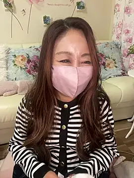 Snapshot of Nokaze-LOVE chatting on February 16, 8:13 am Nokaze-LOVE online show from February 16, 8:13 am