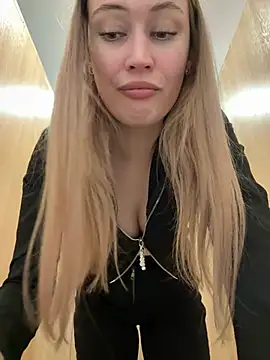 blonde exe online show from April 23, 3:24 pm