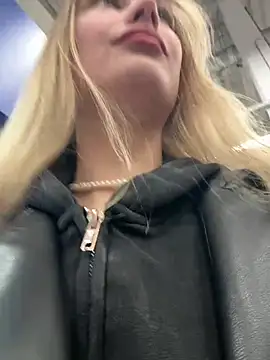 blonde exe online show from May 28, 1:06 pm