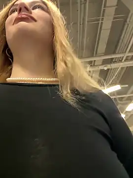 blonde exe online show from May 18, 3:17 pm