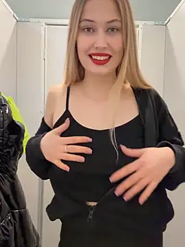 Snapshot of blonde_exe chatting on February 14, 4:18 pm blonde exe online show from February 14, 4:18 pm