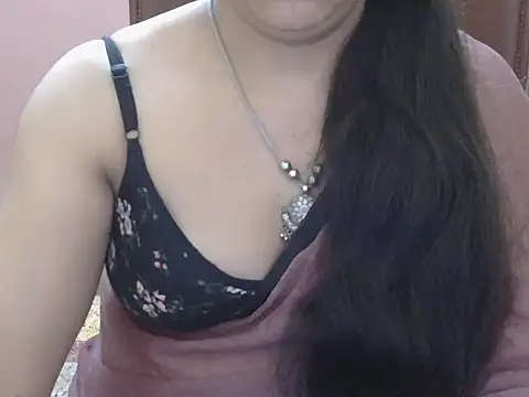 Cute Sheetal online show from May 31, 1:17 pm