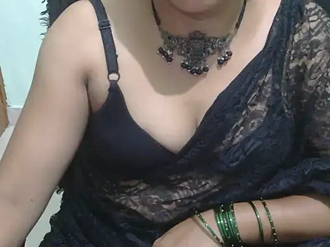 Snapshot of Cute_Sheetal chatting on July 18, 12:14 pm Cute Sheetal online show from July 18, 12:14 pm